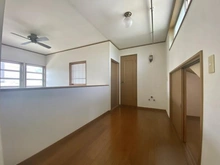 【神奈川県/横浜市青葉区すみよし台】青葉区すみよし台　中古戸建 ２階ホール