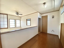 【神奈川県/横浜市青葉区すみよし台】青葉区すみよし台　中古戸建 2階ホール