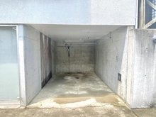 【神奈川県/横浜市青葉区すみよし台】青葉区すみよし台　中古戸建 駐車場