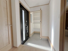 【東京都/町田市三輪緑山】町田市三輪緑山4丁目　新築戸建　S号棟 玄関