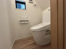 【埼玉県/和光市白子】和光市白子2丁目新築戸建 B号棟 トイレ