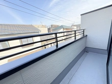 【埼玉県/戸田市川岸】戸田市川岸2丁目　新築戸建 バルコニー