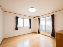 【埼玉県/草加市谷塚町】草加市谷塚町戸建 洋室