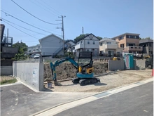 【神奈川県/横須賀市平作】コンフォート平作1丁目4号棟（新築分譲住宅） 建築中の外観