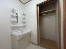 【大阪府/池田市綾羽】池田市綾羽二丁目中古戸建 洗面所