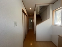 【大阪府/池田市綾羽】池田市綾羽二丁目中古戸建 廊下