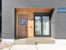 【埼玉県/上尾市大字小敷谷】上尾市大字小敷谷　中古戸建 アプローチ