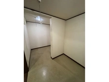 【神奈川県/横浜市中区西之谷町】中区西之谷町　中古戸建 サービスルーム（納戸）