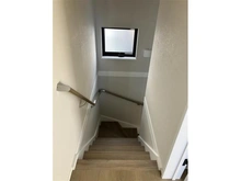 【神奈川県/横浜市中区豆口台】中区豆口台　新築戸建て 階段