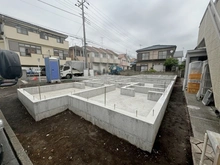 【神奈川県/相模原市中央区高根】相模原市中央区高根2丁目　新築戸建て　B号棟 建築中の外観