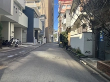 【東京都/新宿区荒木町】新宿区荒木町　中古戸建 前面道路