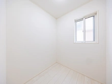 【東京都/足立区西新井】足立区西新井4丁目　中古戸建 サービスルーム（納戸）