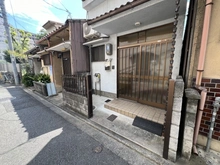 【京都府/京都市右京区山ノ内荒木町】京都市右京区山ノ内荒木町　一戸建て 玄関