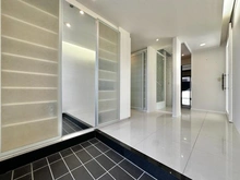 【兵庫県/神戸市西区樫野台】神戸市西区樫野台六丁目　中古戸建 玄関