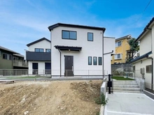 【神奈川県/横浜市旭区金が谷】横浜市旭区金が谷1丁目　新築戸建　3号棟（全3棟） 外観：中央３号棟（全３棟）