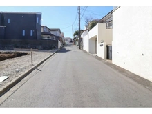【神奈川県/横浜市泉区岡津町】横浜市泉区岡津町　新築戸建　2号棟（全2棟） 前面道路