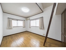 【神奈川県/横浜市旭区本村町】横浜市旭区本村町　中古戸建 洋室