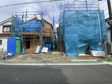 【神奈川県/横浜市南区中里】南区中里4丁目　新築戸建　2号棟 建築中の外観