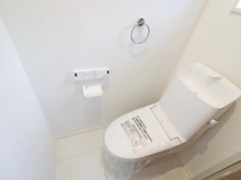 【神奈川県/横浜市南区中里】南区中里4丁目　新築戸建　2号棟 トイレ