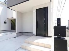 【神奈川県/横浜市南区中里】南区中里4丁目　新築戸建　2号棟 玄関