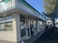 【神奈川県/横浜市瀬谷区下瀬谷】瀬谷区下瀬谷3丁目　中古戸建 ファミリーマート下瀬谷二丁目店（現地より約350m）