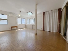 【千葉県/千葉市花見川区長作台】千葉市花見川区長作台二丁目　中古戸建 リビング・ダイニング：家具調度品は価格に含まれません。