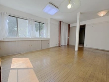 【千葉県/千葉市花見川区長作台】千葉市花見川区長作台二丁目　中古戸建 リビング・ダイニング：家具調度品は価格に含まれません。