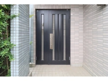 【千葉県/千葉市稲毛区小深町】千葉市稲毛区小深町　中古戸建 玄関