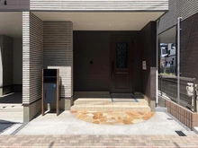 【埼玉県/蕨市錦町】蕨市錦町1丁目　2号棟 玄関