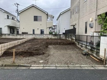 【埼玉県/さいたま市緑区大字中尾】さいたま市緑区大字中尾新築戸建B号棟 現地（建築前）：全2棟／右側