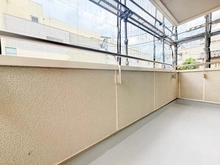 【埼玉県/さいたま市浦和区北浦和】さいたま市浦和区北浦和5丁目　中古戸建 バルコニー：2階部分
リフォーム中