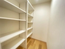 【埼玉県/さいたま市緑区大字中尾】さいたま市緑区大字中尾　戸建 収納：1階パントリー