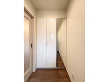 【埼玉県/川口市戸塚東】 川口市戸塚東2丁目新築戸建　B号棟 玄関