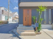 【埼玉県/さいたま市緑区大字中尾】さいたま市緑区大字中尾　戸建 アプローチ