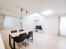 【埼玉県/さいたま市緑区原山】さいたま市緑区原山1丁目　戸建 リビング・ダイニング