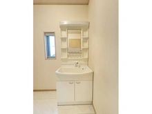 【埼玉県/さいたま市大宮区三橋】さいたま市大宮区三橋4丁目　戸建 洗面所