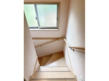 【埼玉県/さいたま市大宮区三橋】さいたま市大宮区三橋4丁目　戸建 階段