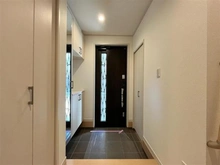 【埼玉県/蕨市南町】蕨市南町3丁目III期　1号棟 玄関