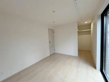 【埼玉県/さいたま市南区鹿手袋】さいたま市南区鹿手袋1丁目　新築戸建 洋室