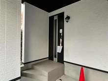 【埼玉県/さいたま市南区辻】さいたま市南区辻4丁目　新築戸建 玄関