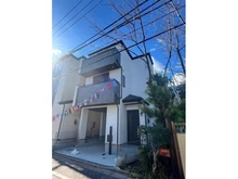 【埼玉県/戸田市喜沢】戸田市喜沢2丁目　新築戸建B号棟 外観：全3棟