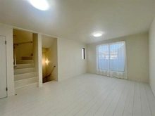 【埼玉県/戸田市喜沢】戸田市喜沢2丁目　新築戸建B号棟 リビング・ダイニング