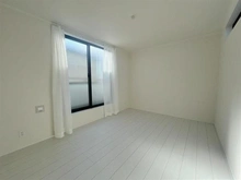 【埼玉県/戸田市喜沢】戸田市喜沢2丁目　新築戸建B号棟 洋室