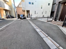 【埼玉県/さいたま市浦和区北浦和】さいたま市浦和区北浦和2丁目　中古戸建 前面道路：展開広場