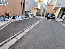 【埼玉県/さいたま市浦和区北浦和】さいたま市浦和区北浦和2丁目　中古戸建 前面道路：展開広場