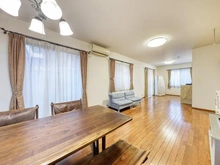 【千葉県/柏市柏】柏市柏／戸建 リビング・ダイニング：1階
間仕切り追加工事可能（別途費用は買主様負担）