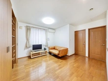 【千葉県/柏市柏】柏市柏／戸建 リビング：2階
間仕切り追加工事可能（別途費用は買主様負担）