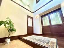 【茨城県/龍ケ崎市松ケ丘】龍ヶ崎市松ケ丘3丁目／戸建 玄関