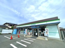 【千葉県/流山市三輪野山】流山市三輪野山1丁目／戸建 ファミリーマート流山三輪野山店（現地より約183m）