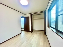 【東京都/足立区大谷田】足立区大谷田5丁目／戸建 洋室